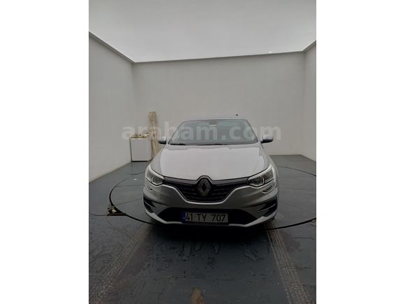 Sahibinden Renault Megane 1.3 TCe Joy 2022 Model