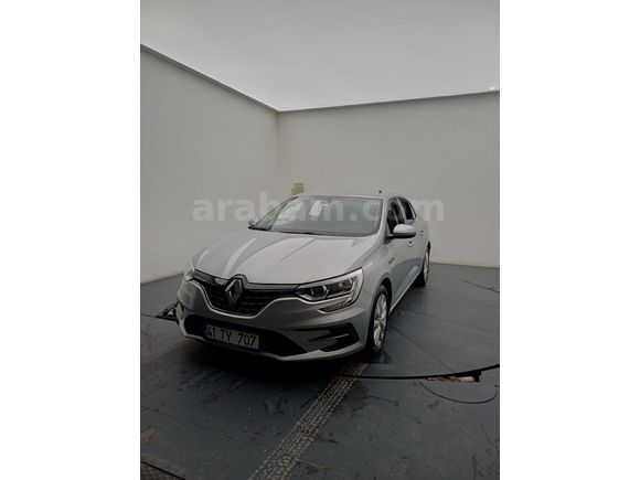 Sahibinden Renault Megane 1.3 TCe Joy 2022 Model