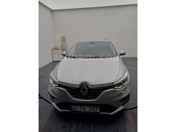 Sahibinden Renault Megane 1.3 TCe Joy 2022 Model