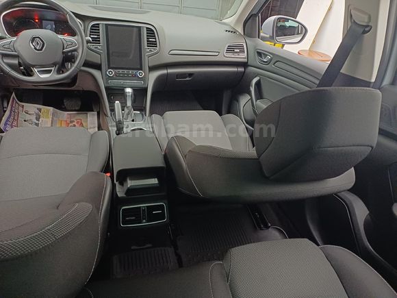 Sahibinden Renault Megane 1.3 TCe Joy 2022 Model