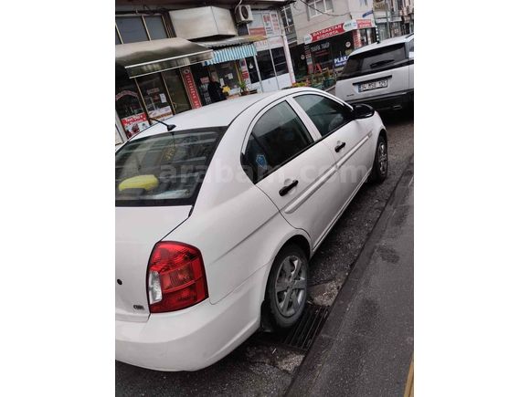 Sahibinden Hyundai Accent Era 1.5 CRDi Team 2011 Model 