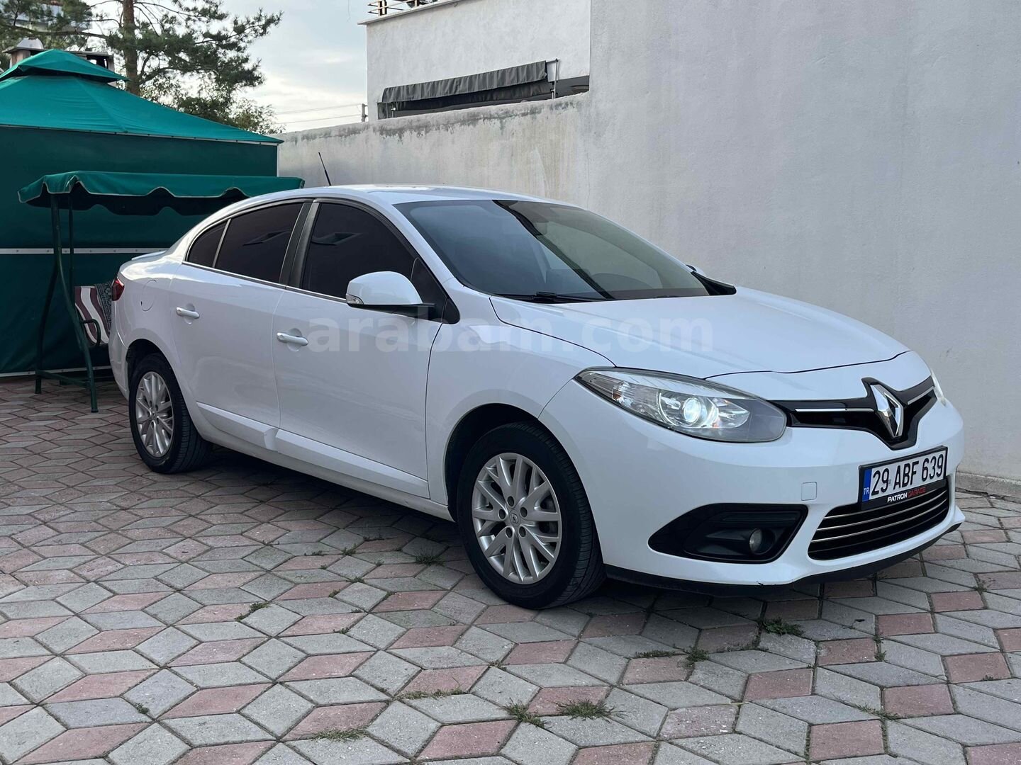 Galeriden Renault Fluence 1.5 dCi Touch 2016 Model Gümüşhane 237.000 km Beyaz 3