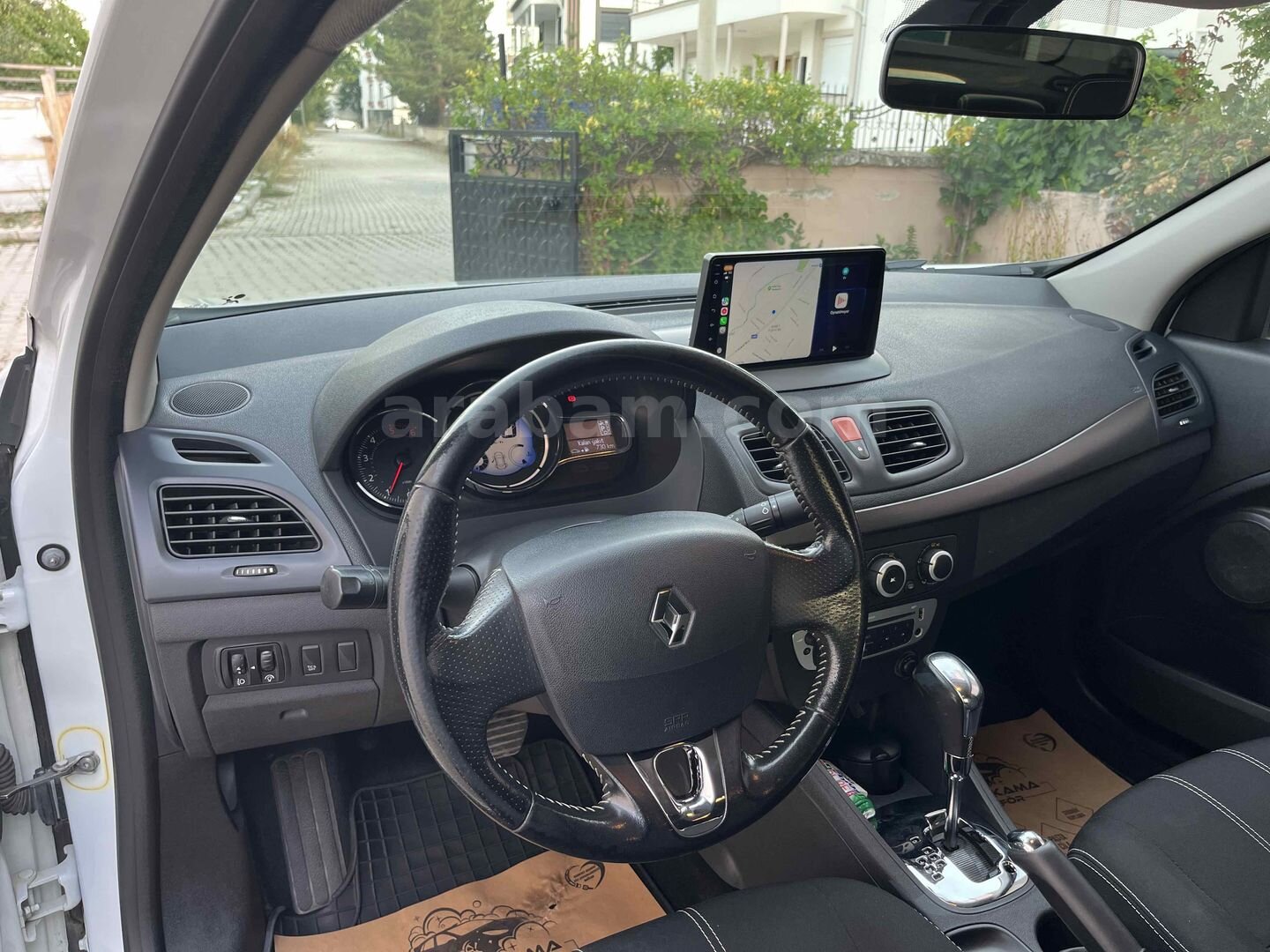 Galeriden Renault Fluence 1.5 dCi Touch 2016 Model Gümüşhane 237.000 km Beyaz 7