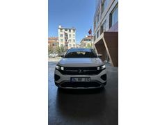 Okul Yöneticisinden Volkswagen T-Cross 1.0 TSI Life 2024 Model 