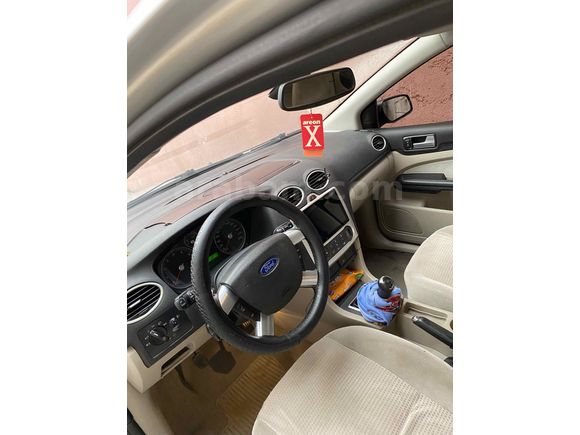 Sahibinden Ford Focus 1.6 Ghia 2005 Model 