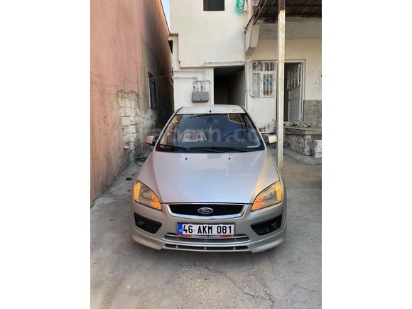 Sahibinden Ford Focus 1.6 Ghia 2005 Model 
