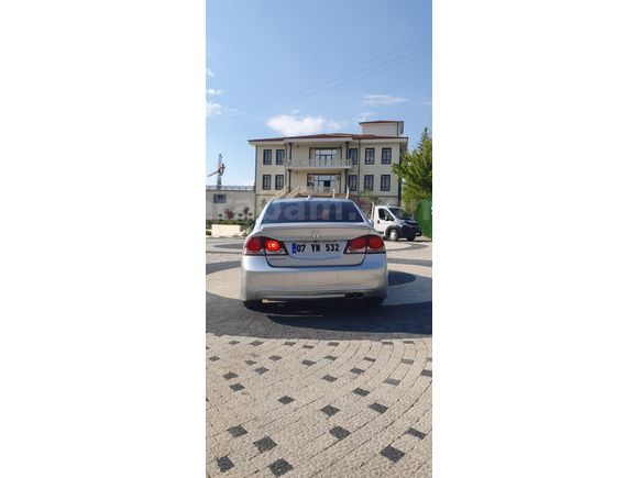 Sahibinden Honda Civic 1.6i VTEC Premium 2012 Model