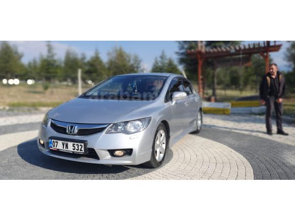 Sahibinden Honda Civic 1.6i VTEC Premium 2012 Model
