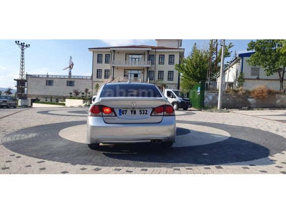 Sahibinden Honda Civic 1.6i VTEC Premium 2012 Model
