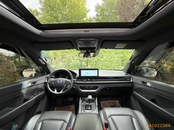 - HATASIZ - MUSSO GRAND 2.2 D 4x4 PLATİNUM PLUS - EKSTRALI -