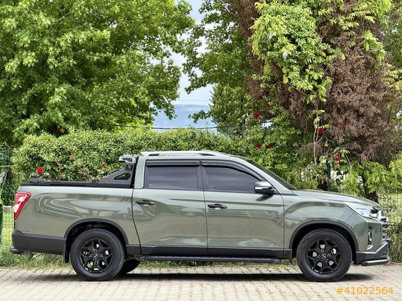 - HATASIZ - MUSSO GRAND 2.2 D 4x4 PLATİNUM PLUS - EKSTRALI -
