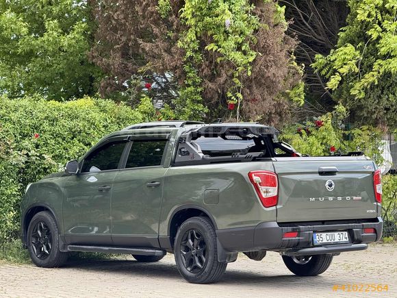 - HATASIZ - MUSSO GRAND 2.2 D 4x4 PLATİNUM PLUS - EKSTRALI -