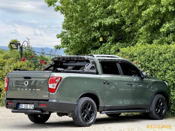 - HATASIZ - MUSSO GRAND 2.2 D 4x4 PLATİNUM PLUS - EKSTRALI -