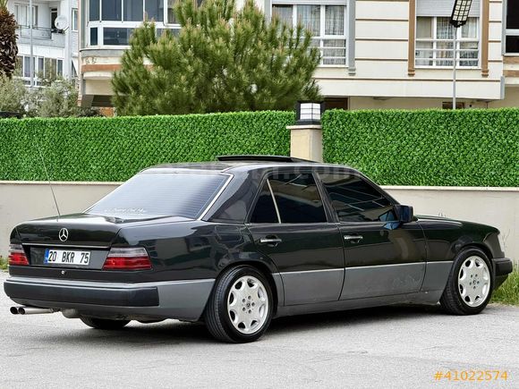 MERCEDES 200 E - SUNROOF - KLİMALI - DEĞİŞENSİZ -