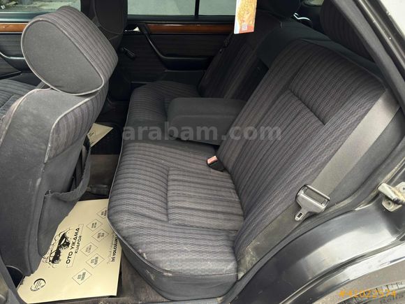 MERCEDES 200 E - SUNROOF - KLİMALI - DEĞİŞENSİZ -