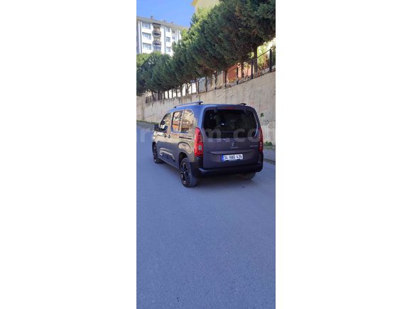 İlk sahibinden yeni mayeneli 2023 model berlingo