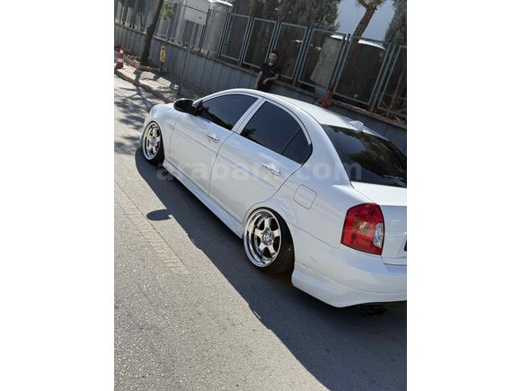 Sahibinden Hyundai Accent Era 1.6 Select 2006 Model 
