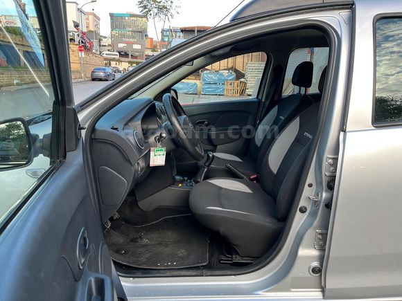 Sahibinden Dacia Sandero 1.5 dCi Stepway 2015 Model