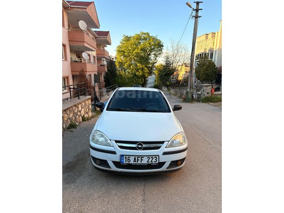 Sahibinden Opel Corsa 1.2 Essentia 2004 Model  163.000 km Beyaz