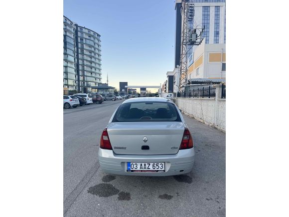Sahibinden Renault Clio 1.4 RNA 2001 Model 