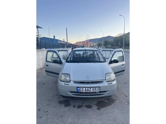 Sahibinden Renault Clio 1.4 RNA 2001 Model 