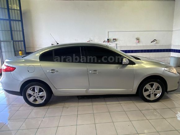Sahibinden Renault Fluence 1.6 Extreme 2012 Model