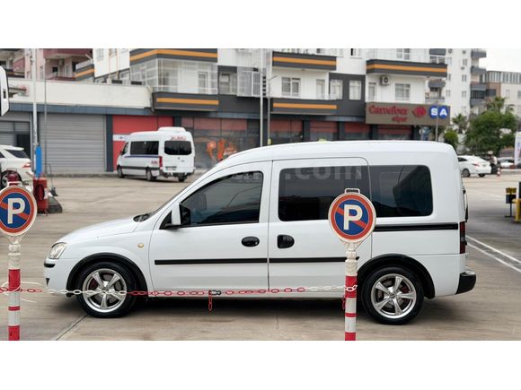 OTOMOBİL RUHSATLI OPEL COMBO 1.7 DTİ MOTOR KLİMALI