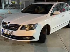 Sahibinden Skoda SuperB 1.6 TDI Prestige 2013 Model  200.000 km Beyaz