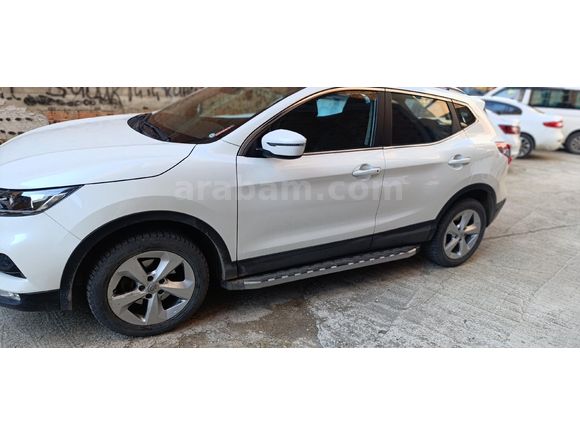 Sahibinden Nissan Qashqai 1.6 dCi Tekna Plus 2018 Model  40.000 km Beyaz
