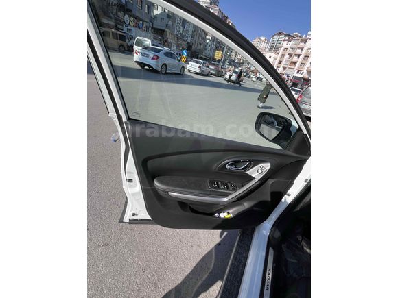 Memurdan Renault Kadjar 1.5 dCi Icon 2015 Model  84 bin km değişensiz Beyaz