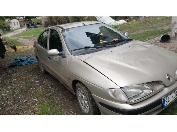 Sahibinden Renault Megane 2.0 RXT 1998 Model