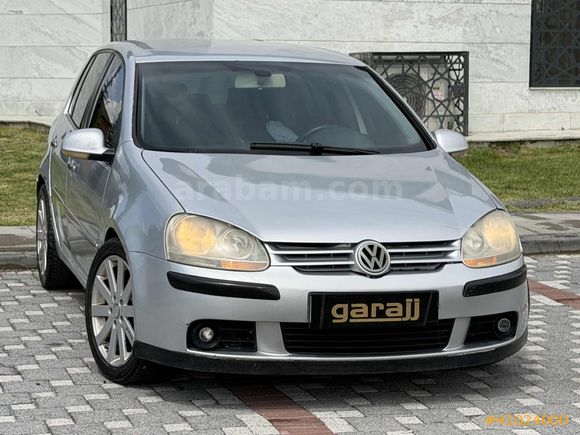 Garajj'dan Düşük Km Hesaplı VW Golf 5