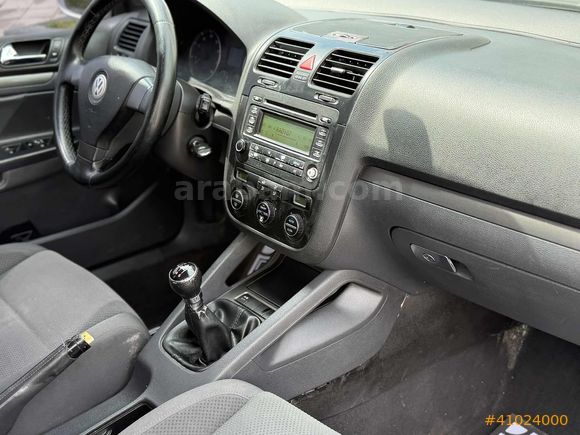 Garajj'dan Düşük Km Hesaplı VW Golf 5