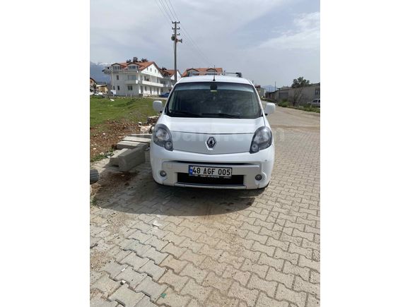 Sahibinden Renault Kangoo Multix 1.5 dCi Privilege 2012 Model 
