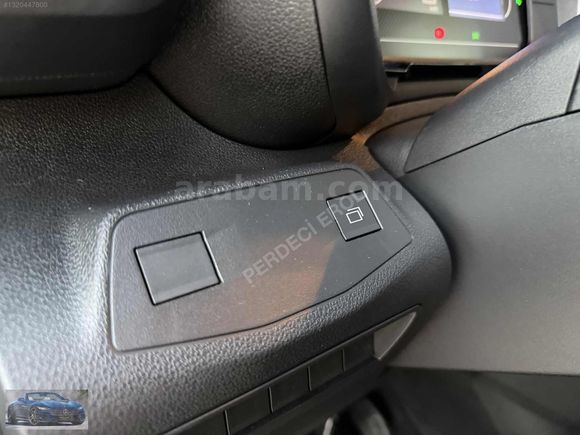 PERDECİ EROL'DAN 2025 OPEL 1.5 ESSENTİAL OTOMK ORJ SIFR TADIN'DA