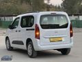 PERDECİ EROL'DAN 2025 OPEL 1.5 ESSENTİAL OTOMK ORJ SIFR TADIN'DA