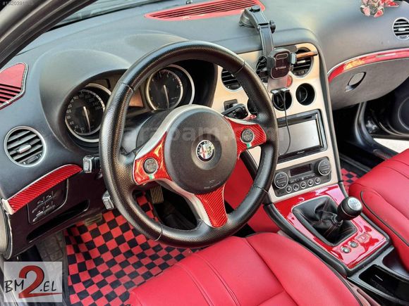 BM 2.el"den 2008 ALFA ROMEO 159 1.9JTS DİSTİNCTİVE ÖZEL TASARIM