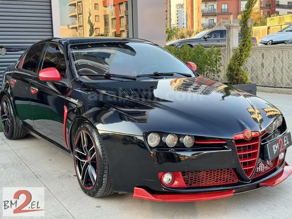 BM 2.el"den 2008 ALFA ROMEO 159 1.9JTS DİSTİNCTİVE ÖZEL TASARIM