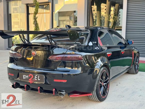 BM 2.el"den 2008 ALFA ROMEO 159 1.9JTS DİSTİNCTİVE ÖZEL TASARIM