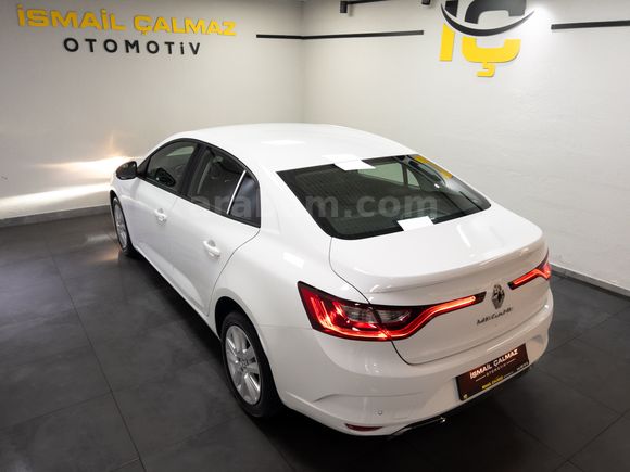 "%0 FAİZ KREDİ"2025 MEGANE 1.3 TCE TOUCH EDC "HATASIZ- 13.679KM"