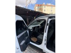 Sahibinden Ford Tourneo Courier 1.5 EcoBlue Titanium 2024 Model Aksaray 9.000 km Beyaz