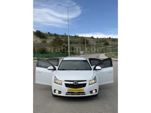 UZUNKAYA OTOMOTİV'DEN FIRSAT ARACI DEĞİŞENSİZ/ DÜŞÜK KM/ BAKIMLI