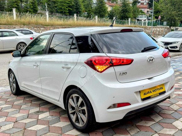 HYUNDAİ İ20 1.4 MPİ STYLE OTOMATİK