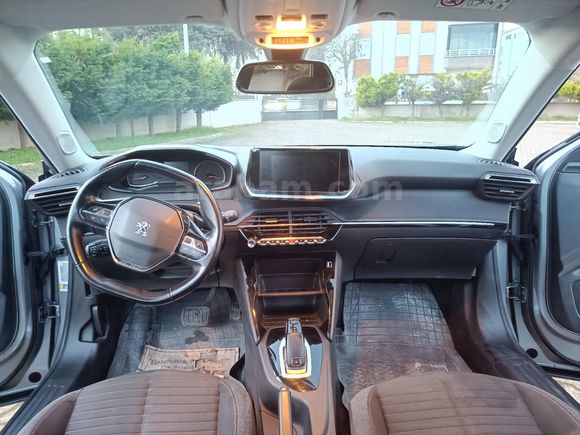 Sahibinden Peugeot 2008 1.2 PureTech Active 2021 Model  92000 km Gri