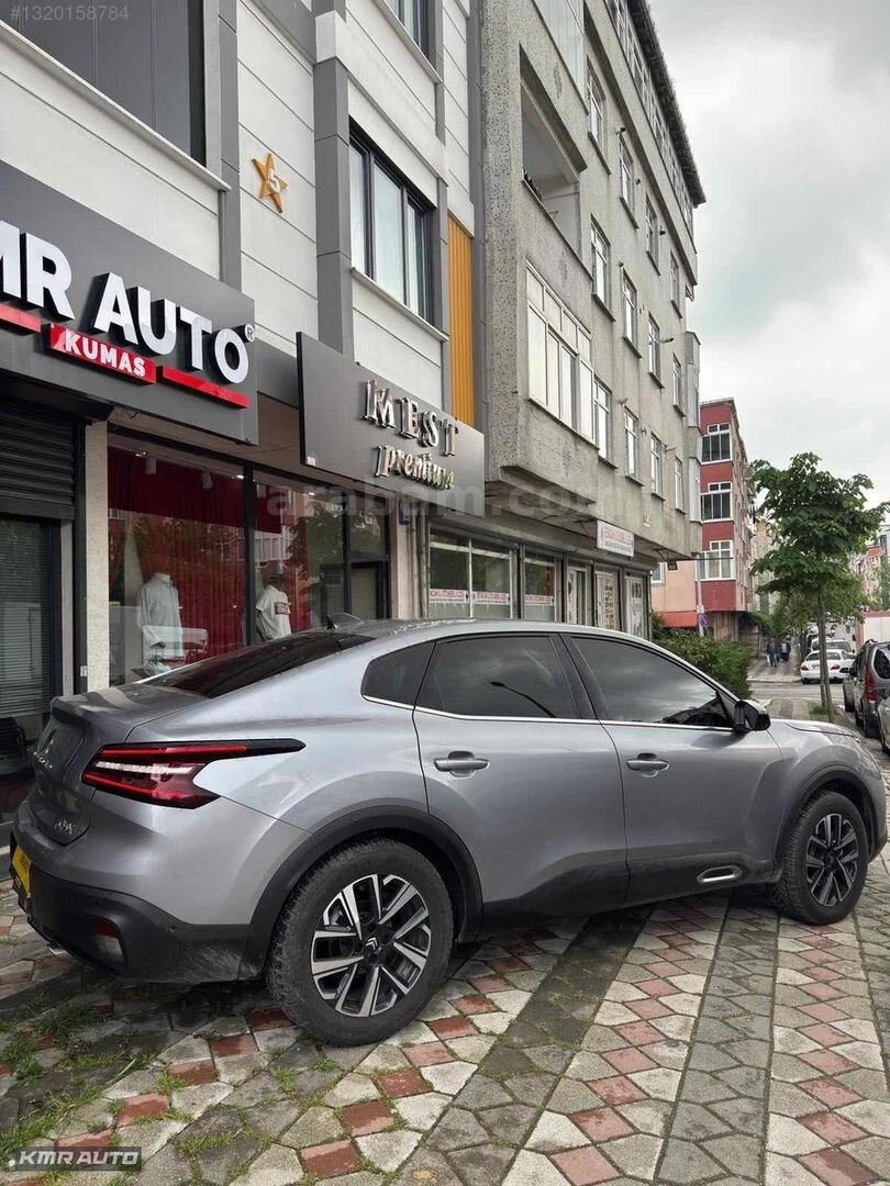 Galeriden Citroen C4 X 1.2 PureTech Shine 2024 Model İstanbul 63.000 km Gri 7