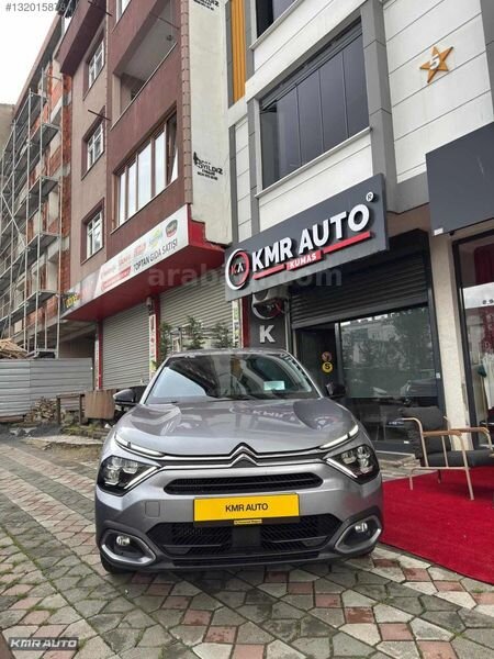 Galeriden Citroen C4 X 1.2 PureTech Shine 2024 Model İstanbul 63.000 km Gri