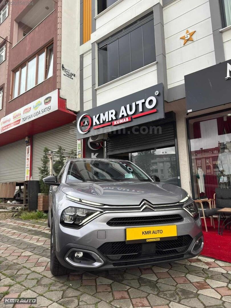 Galeriden Citroen C4 X 1.2 PureTech Shine 2024 Model İstanbul 63.000 km Gri 3