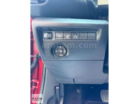 2024 MODEL CİTROEN C4X HATASIZ BOYASIZ CAM TAVANLI