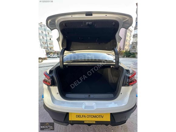 DEL-FA OTOMOTİV'DEN 2023 MODEL CİTROEN E-C4 X SHİNE BOLD