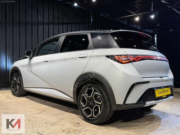 KANDİLLİ MOTORS'DAN 2024 BYD DOLPHİN DESİGN ÇİFT RENK+CAM TAVAN